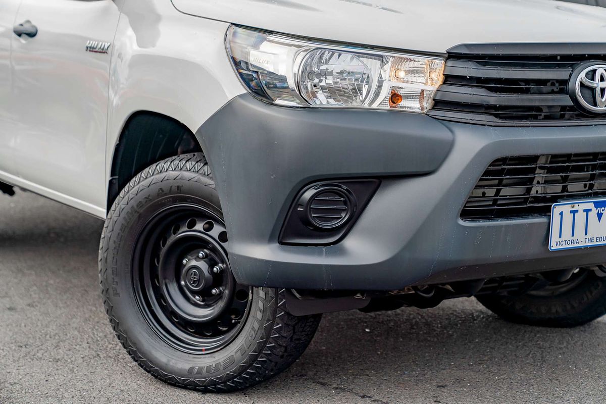2015 Toyota Hilux Workmate GUN125R 4X4