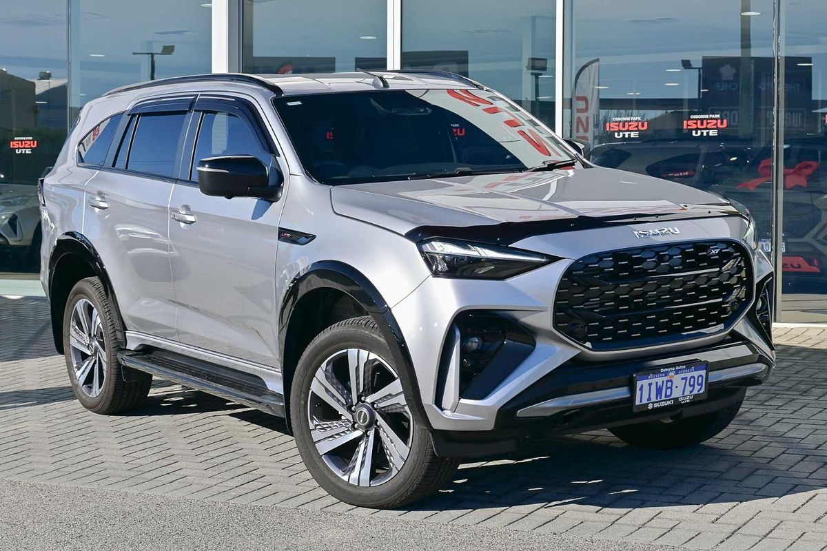 2026 Isuzu MU-X X-TERRAIN