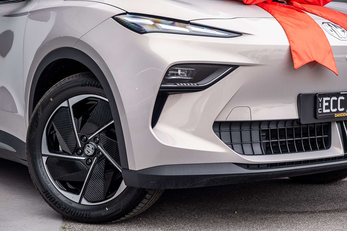 2025 MG MGS5 EV Essence 62 ZS3EM