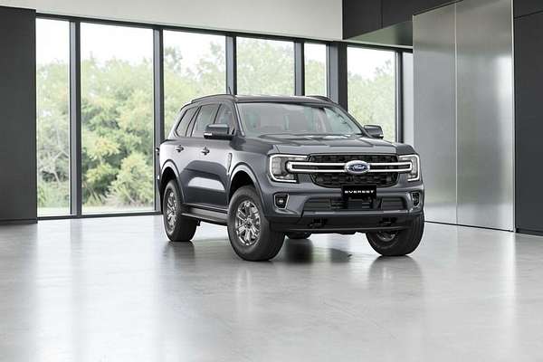 2025 Ford Everest Ambiente 2.0L