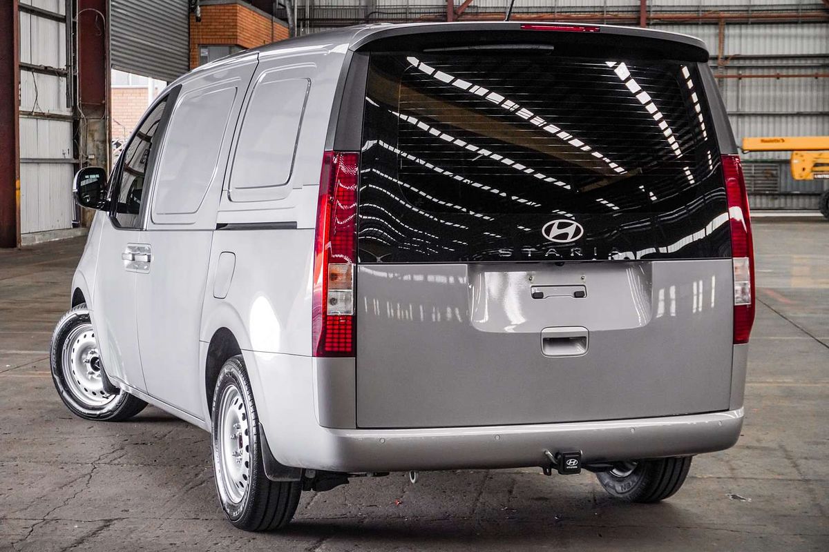 2025 Hyundai STARIA LOAD US4.V3