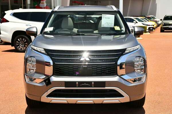 2023 Mitsubishi Outlander Exceed ZM