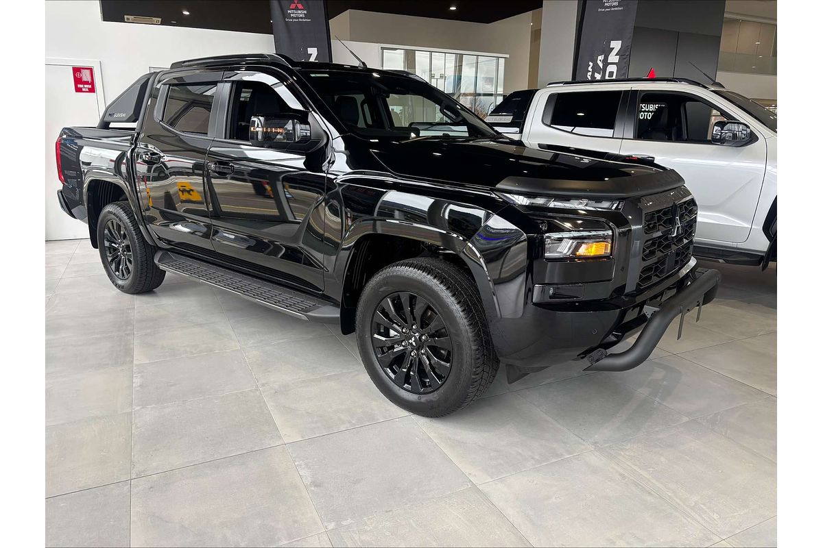2025 Mitsubishi Triton GSR MV 4X4