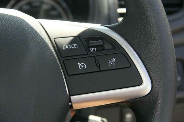 2023 Mitsubishi Triton GLX MR