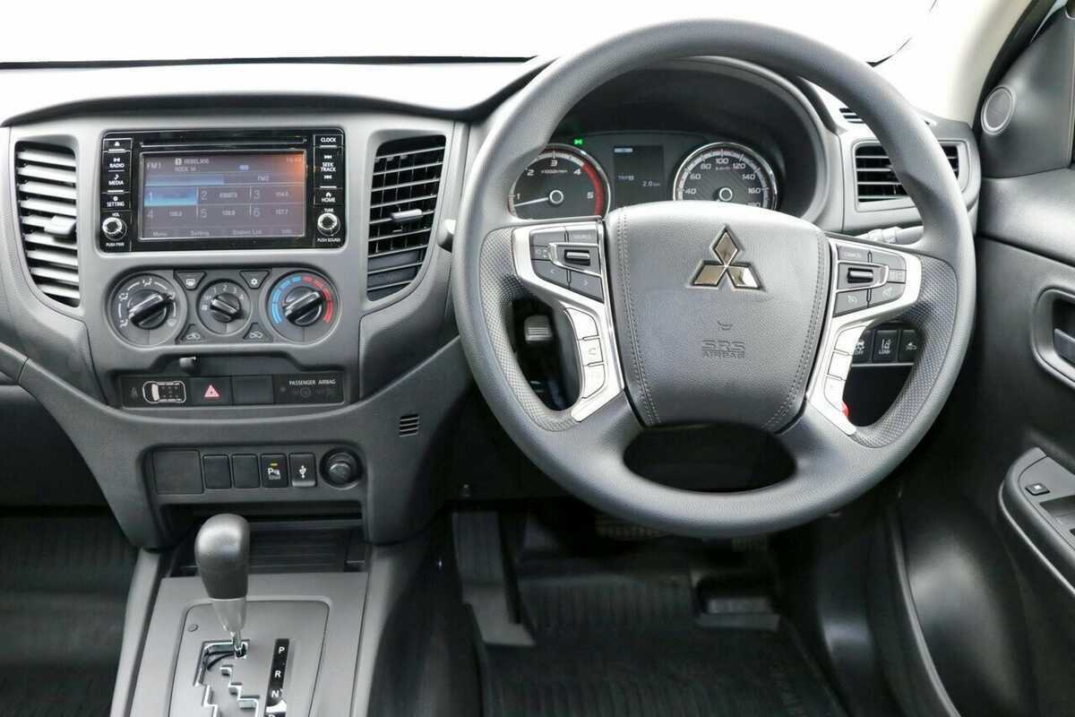 2023 Mitsubishi Triton GLX MR