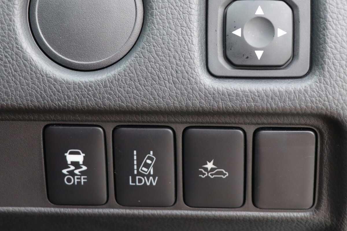 2023 Mitsubishi Triton GLX MR