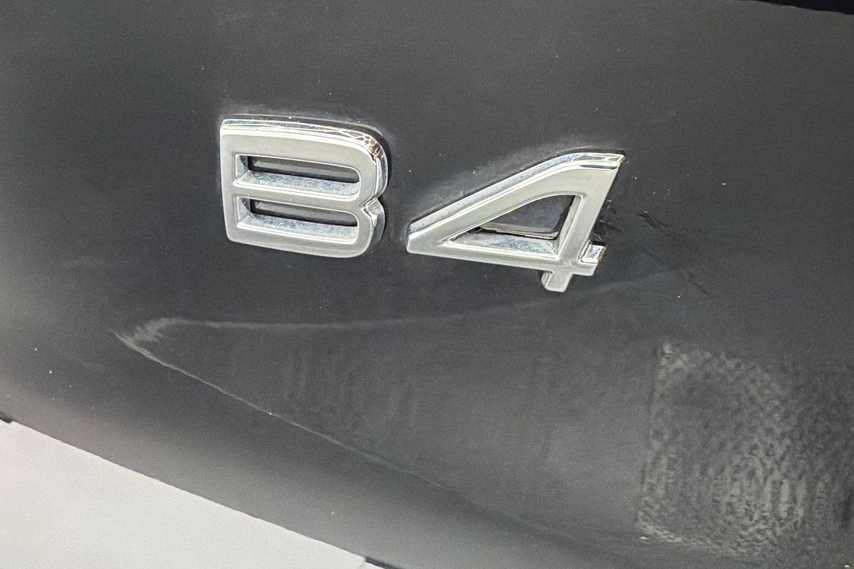 2022 Volvo XC40 Plus B4