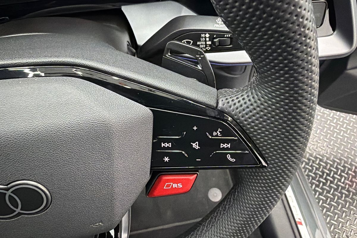 2025 Audi RS3 GY