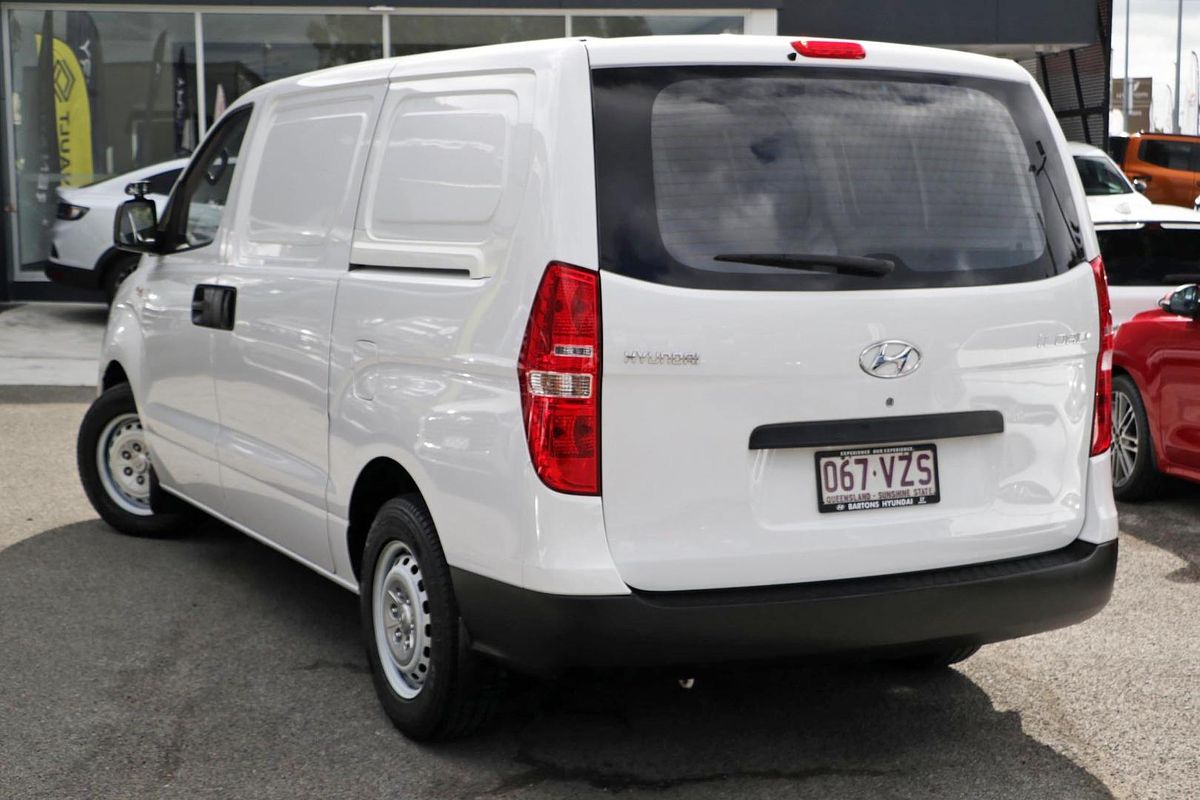 2015 Hyundai iLoad TQ2-V