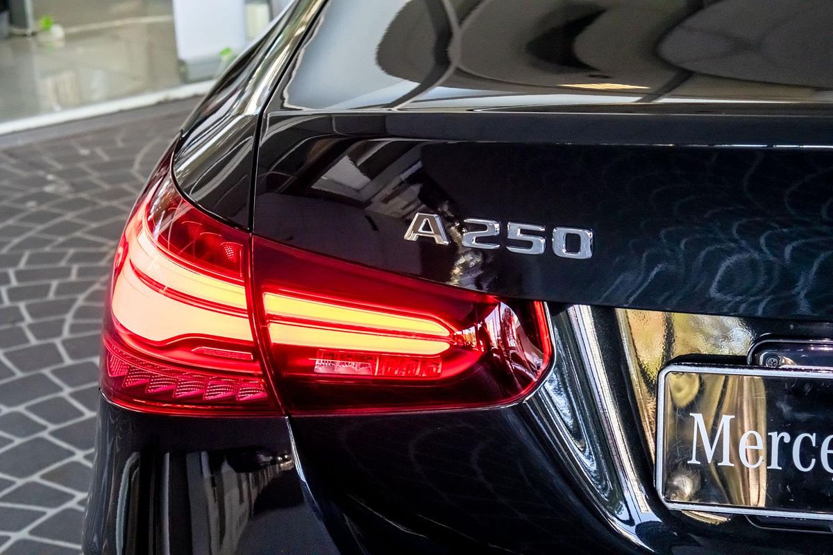 V177 805+055MY A250 SED DUAL 8 sp 2.0T/10kW