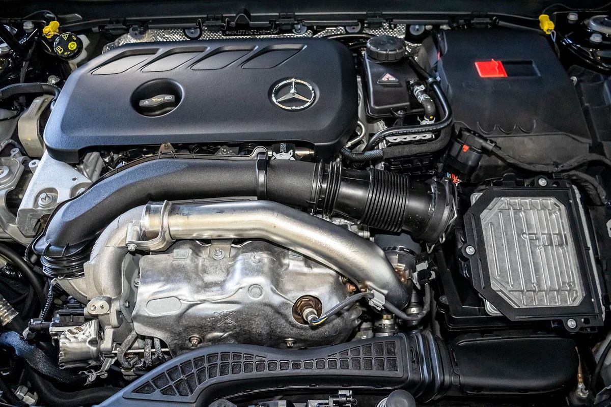 V177 805+055MY A250 SED DUAL 8 sp 2.0T/10kW