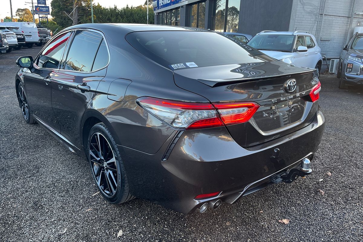 2018 Toyota Camry SX GSV70R
