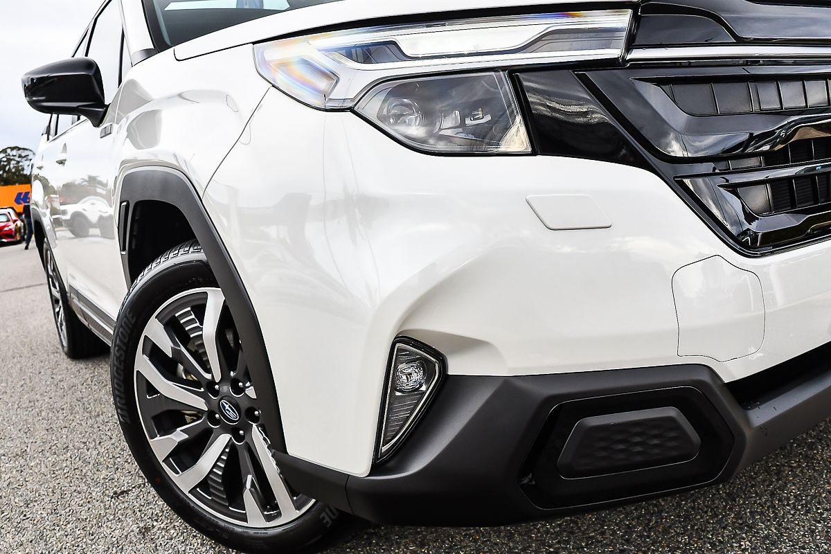 2025 Subaru Forester Hybrid Touring S6