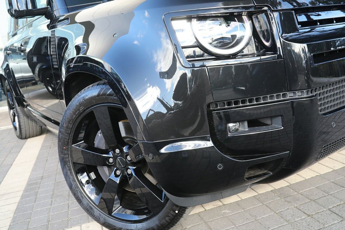 2026 Land Rover Defender 110 P425 X-Dynamic HSE L663
