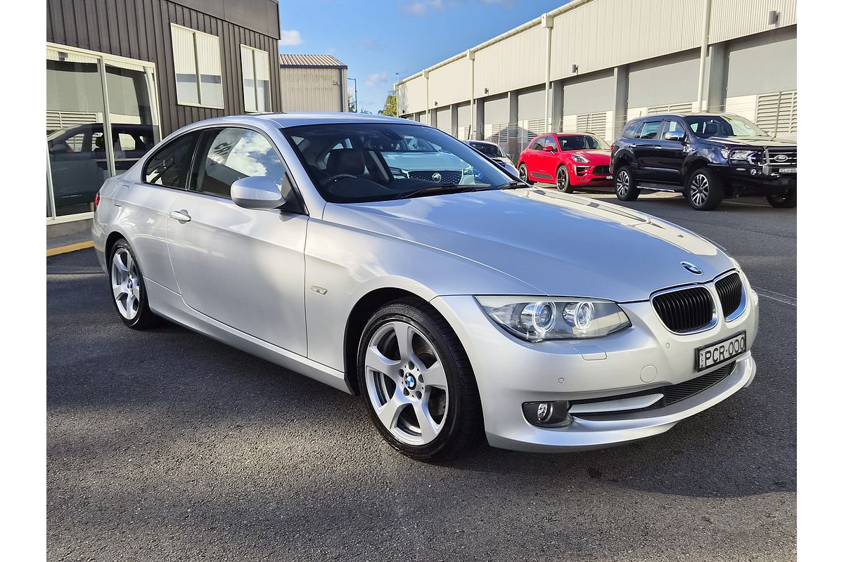2011 BMW 3 Series 320d E92