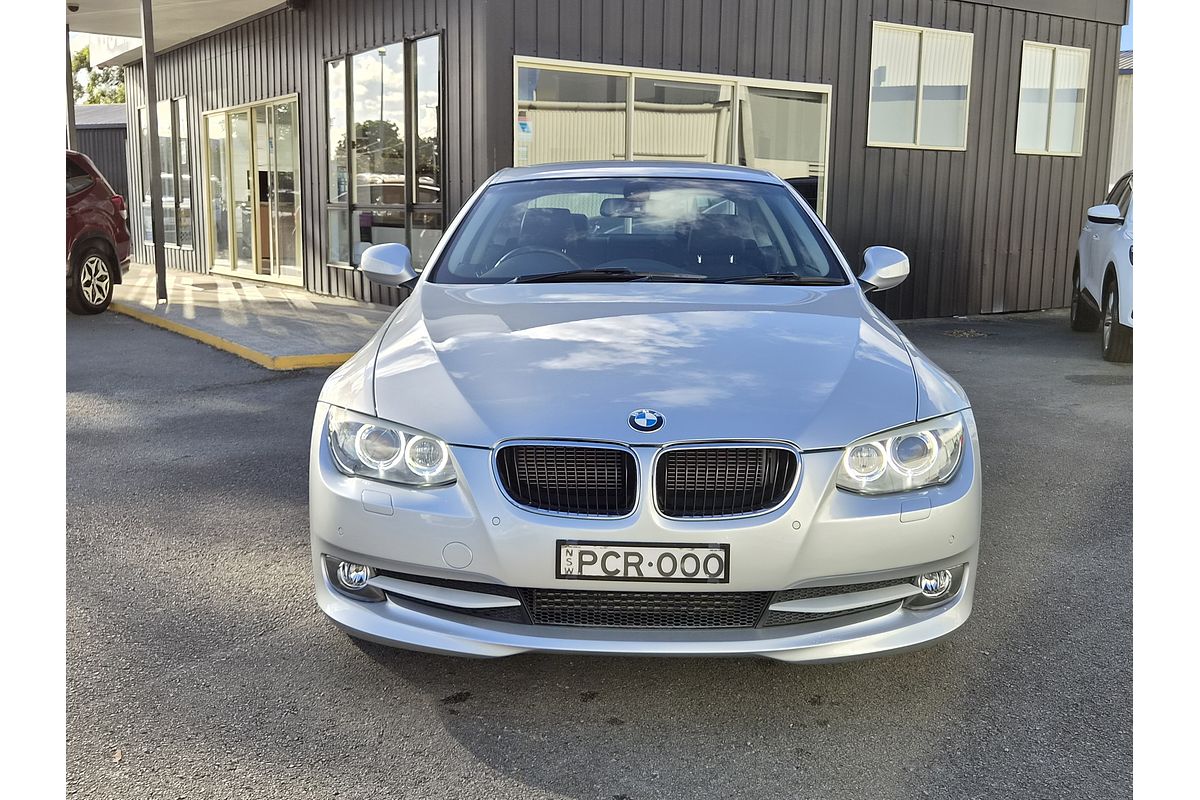 2011 BMW 3 Series 320d E92