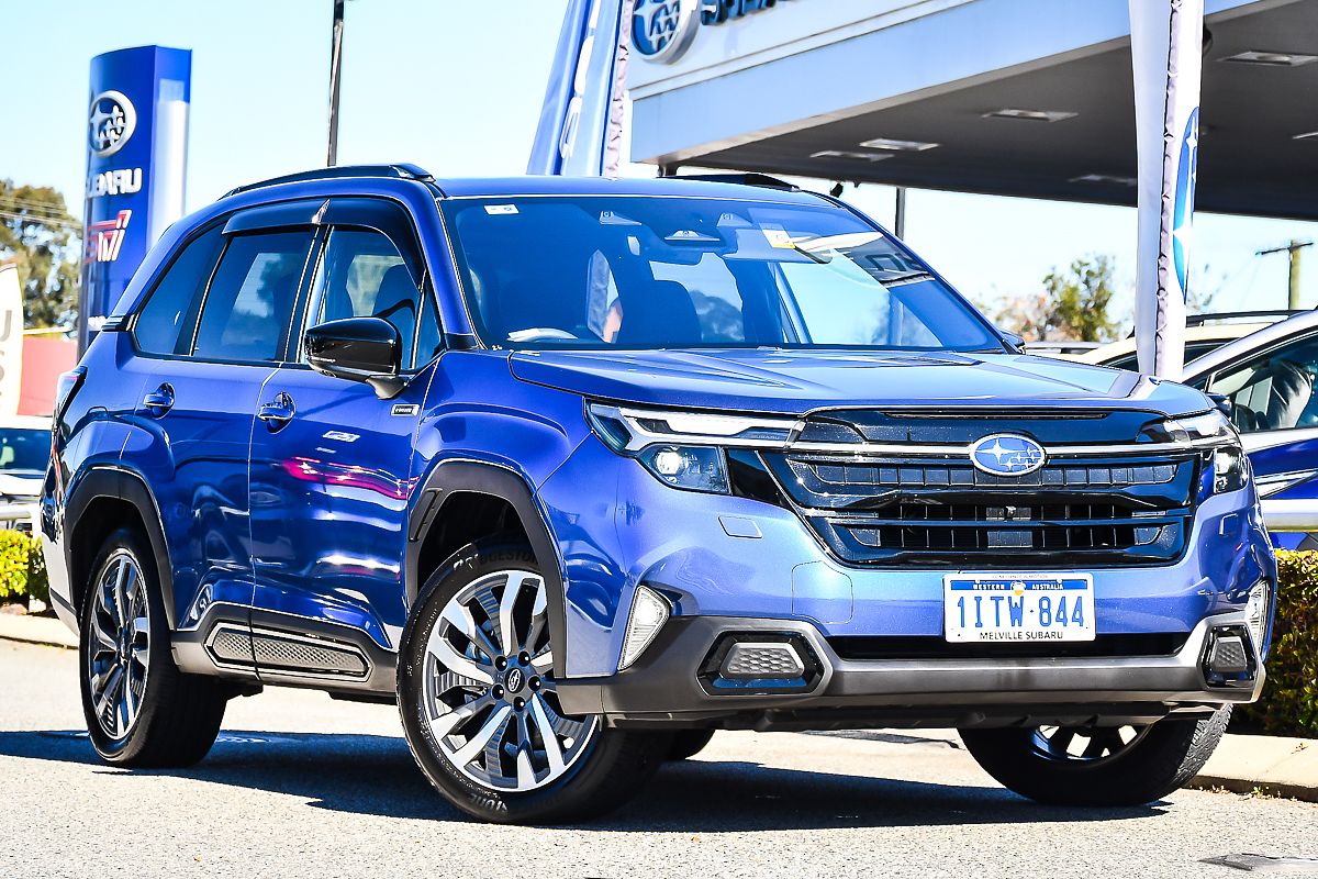 2025 Subaru Forester Hybrid Touring S6