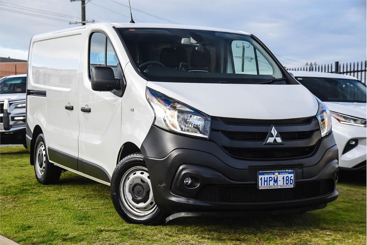 2022 Mitsubishi Express GLX SN SWB