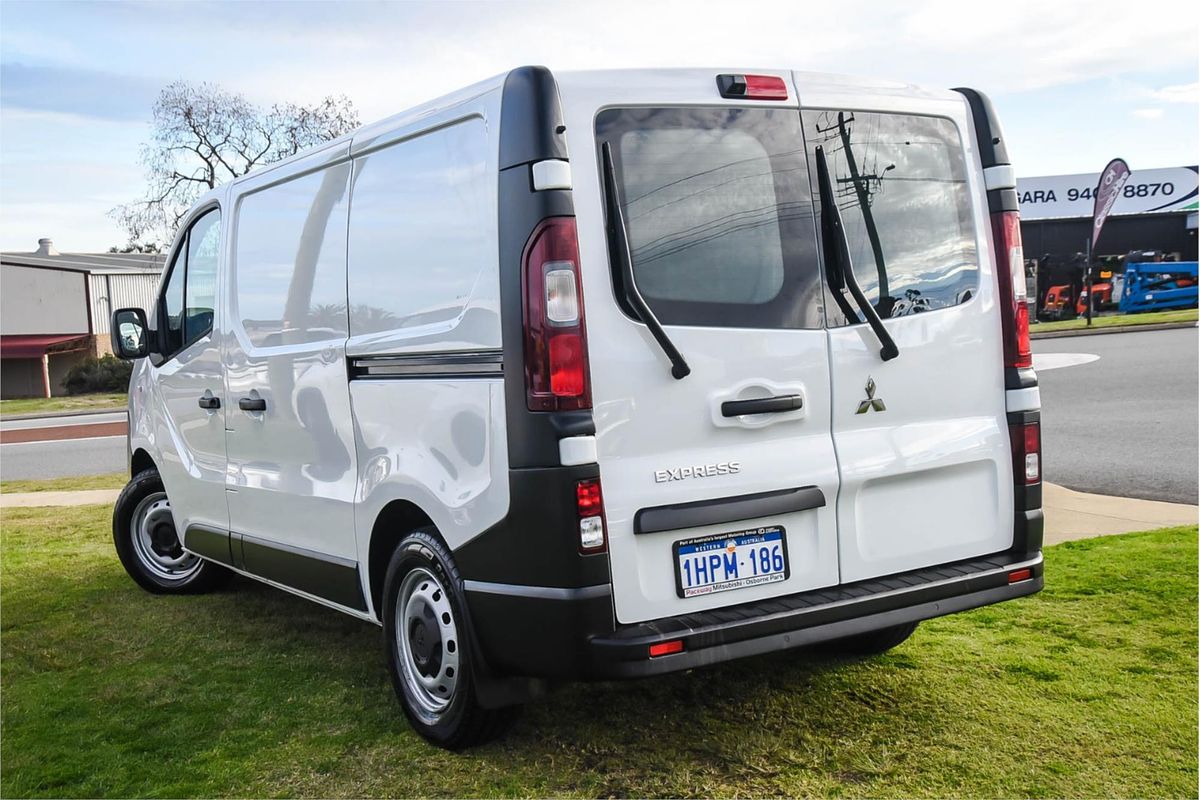 2022 Mitsubishi Express GLX SN SWB