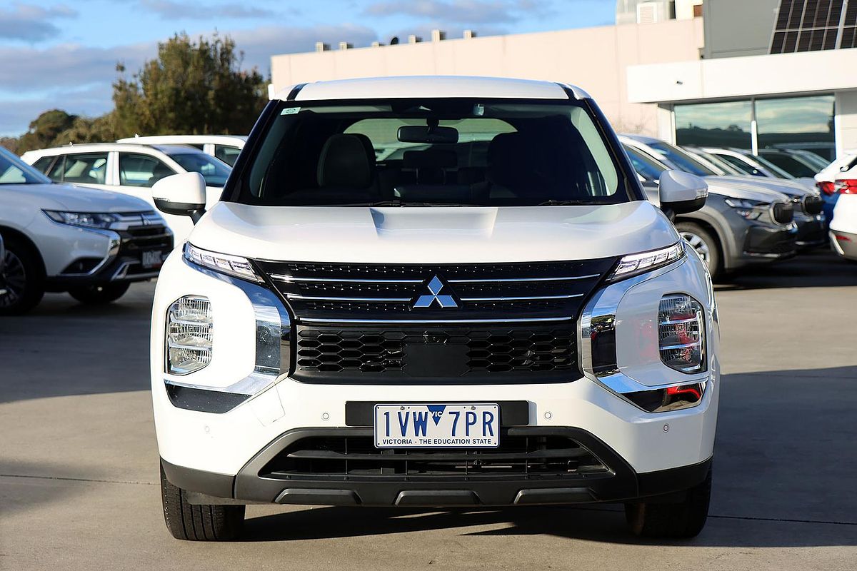 2022 Mitsubishi Outlander ES ZM