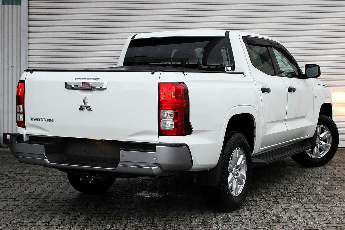 2024 Mitsubishi Triton GLX+ MV 4X4