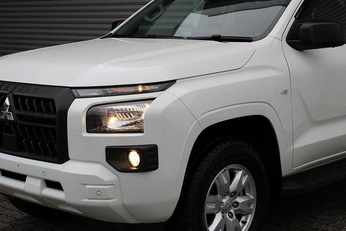 2024 Mitsubishi Triton GLX+ MV 4X4