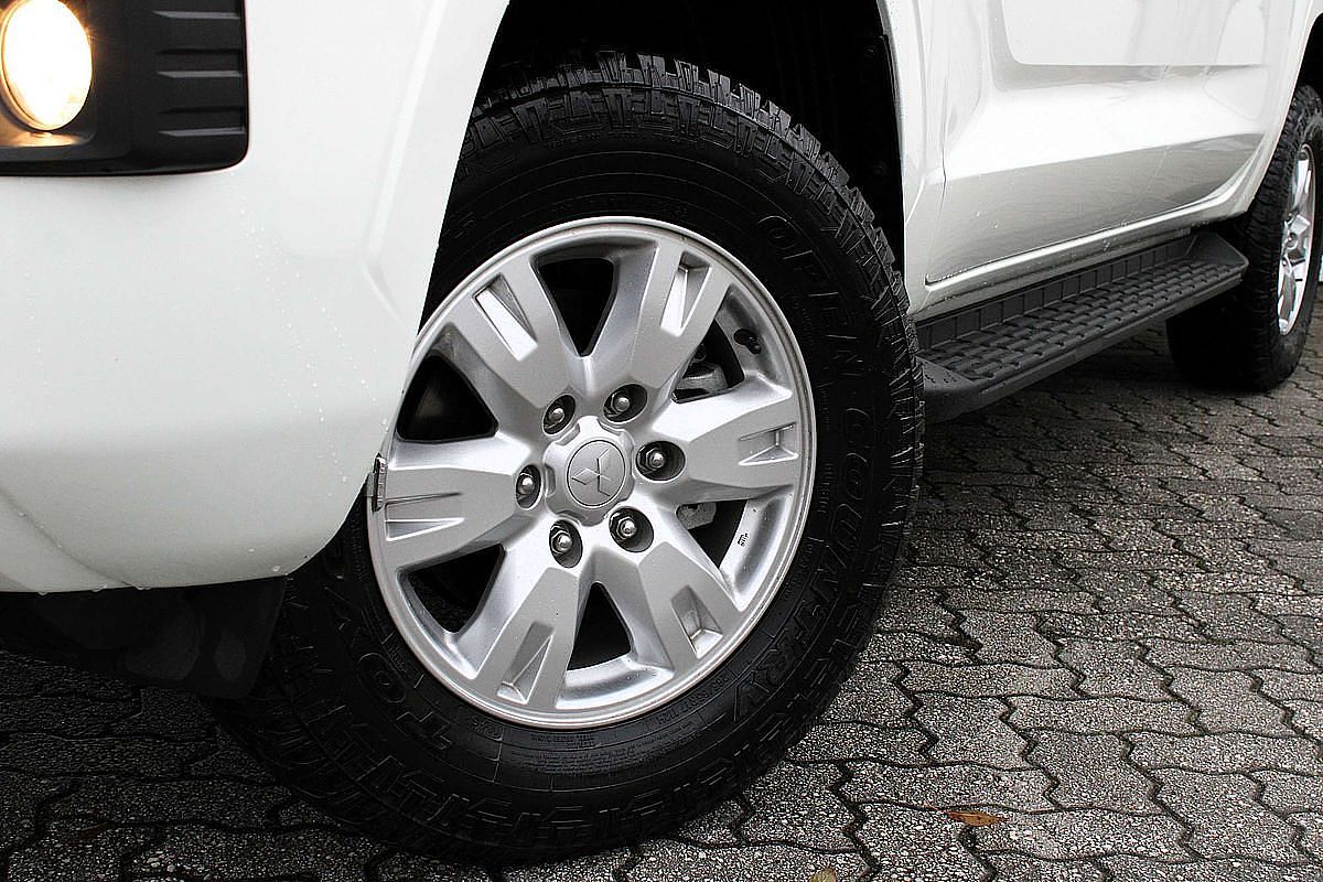 2024 Mitsubishi Triton GLX+ MV 4X4