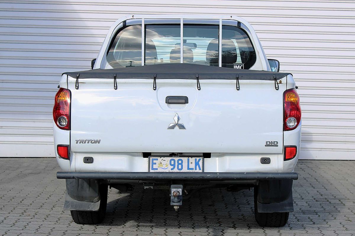 2015 Mitsubishi Triton GLX MN 4X4