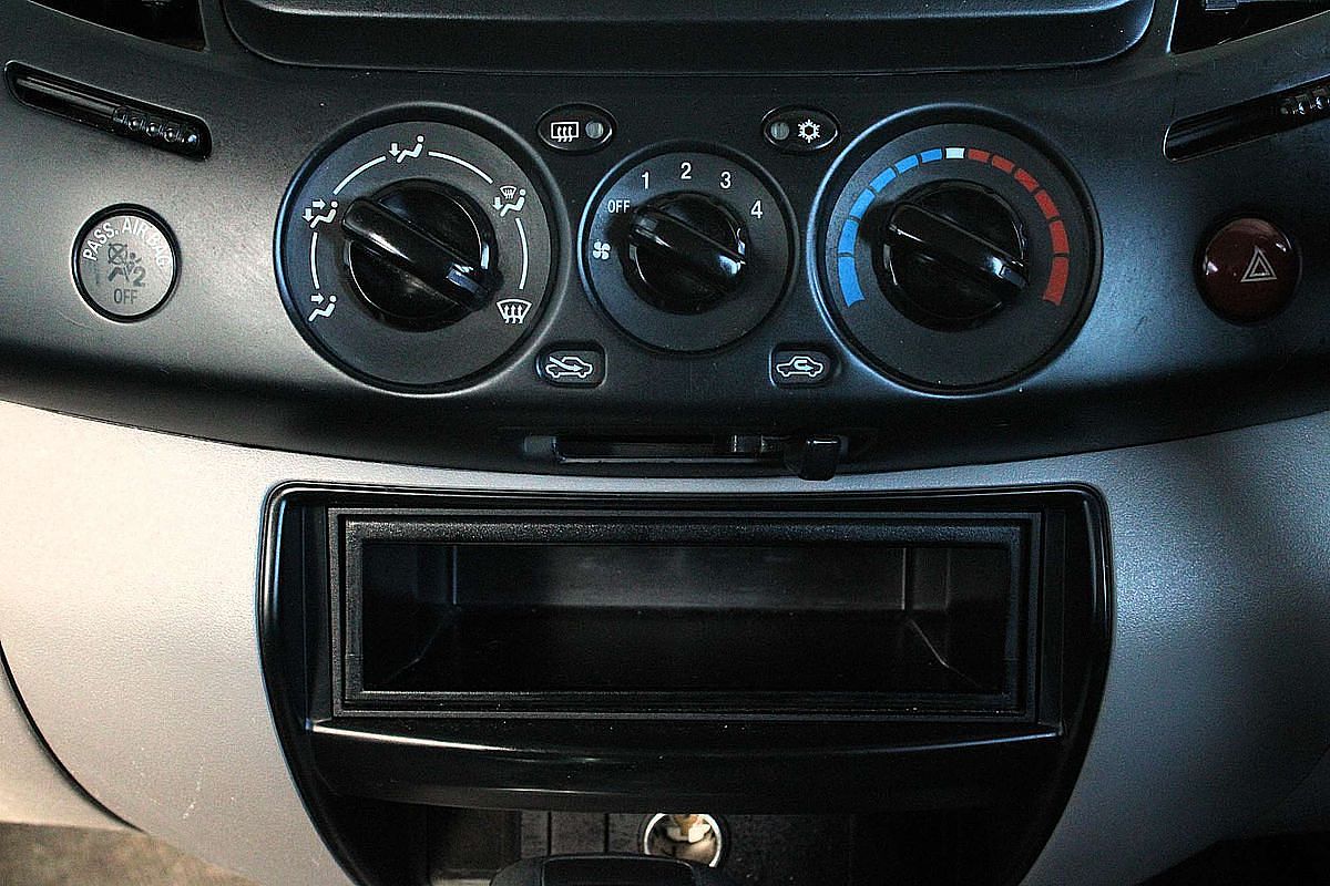 2015 Mitsubishi Triton GLX MN 4X4