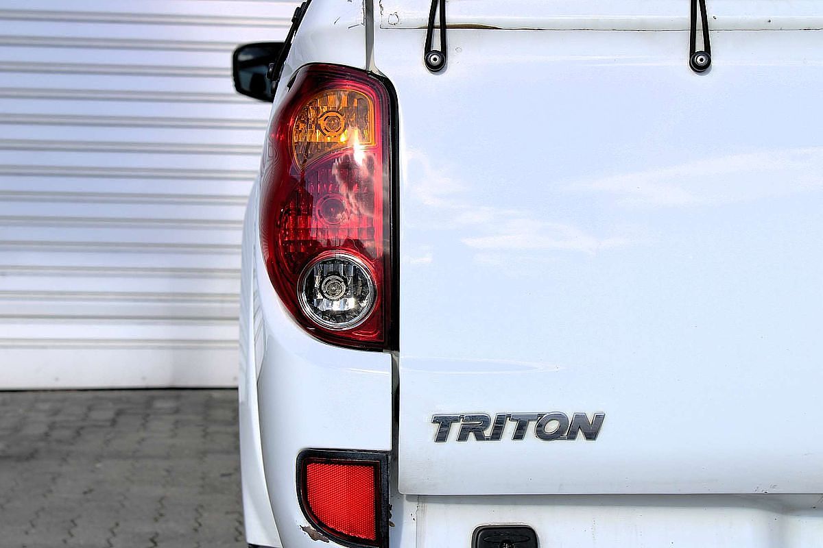 2015 Mitsubishi Triton GLX MN 4X4
