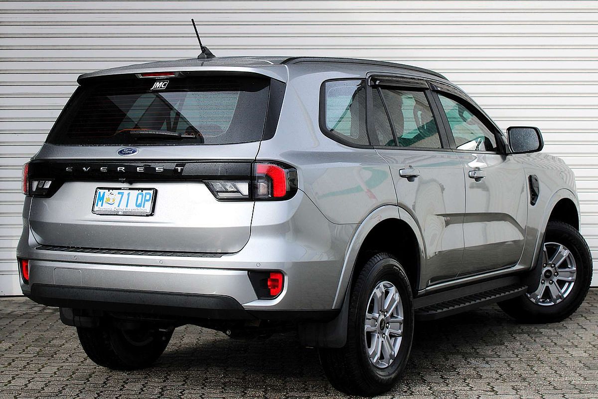 2025 Ford Everest Ambiente 2.0L