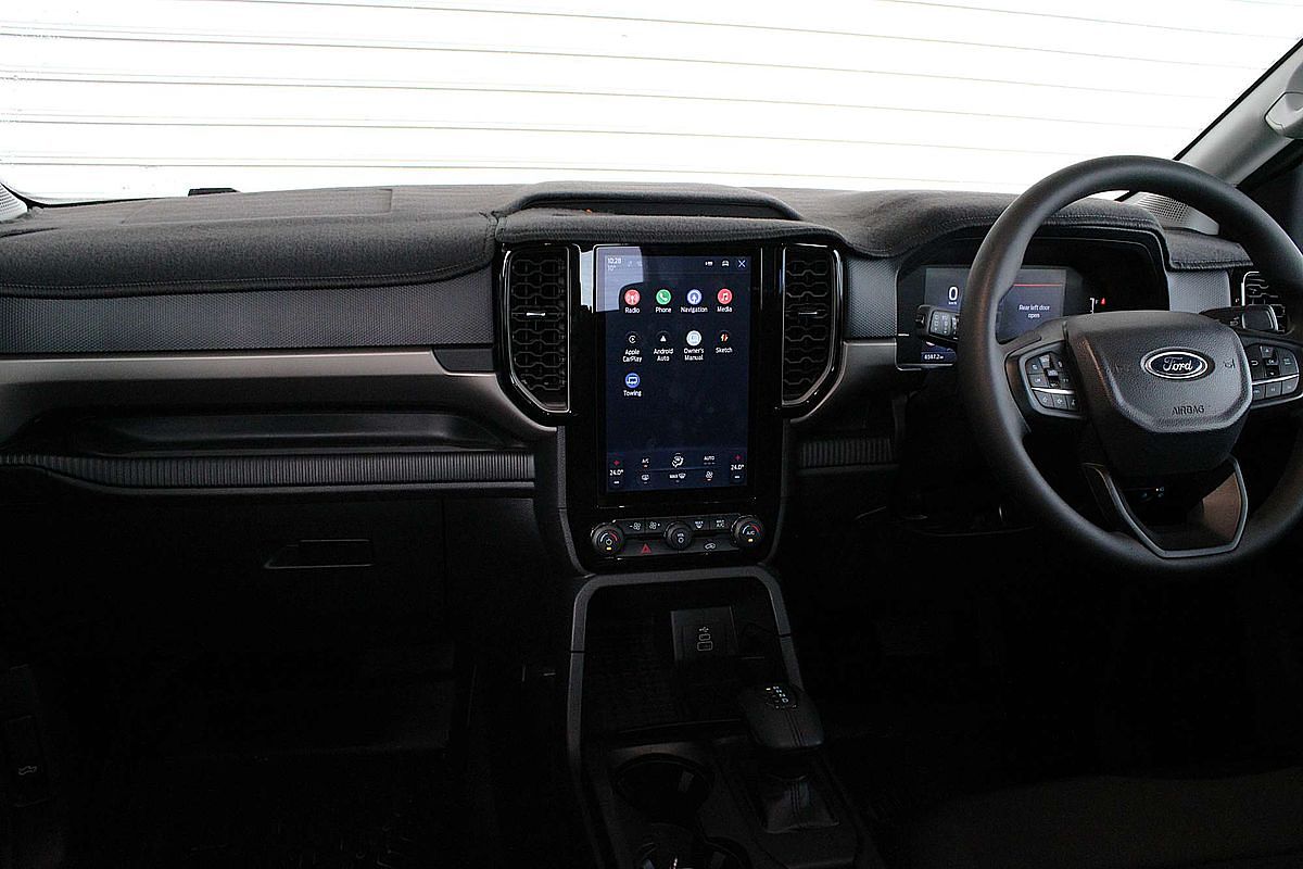 2025 Ford Everest Ambiente 2.0L