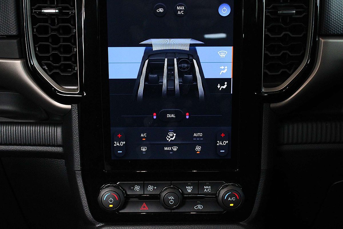 2025 Ford Everest Ambiente 2.0L