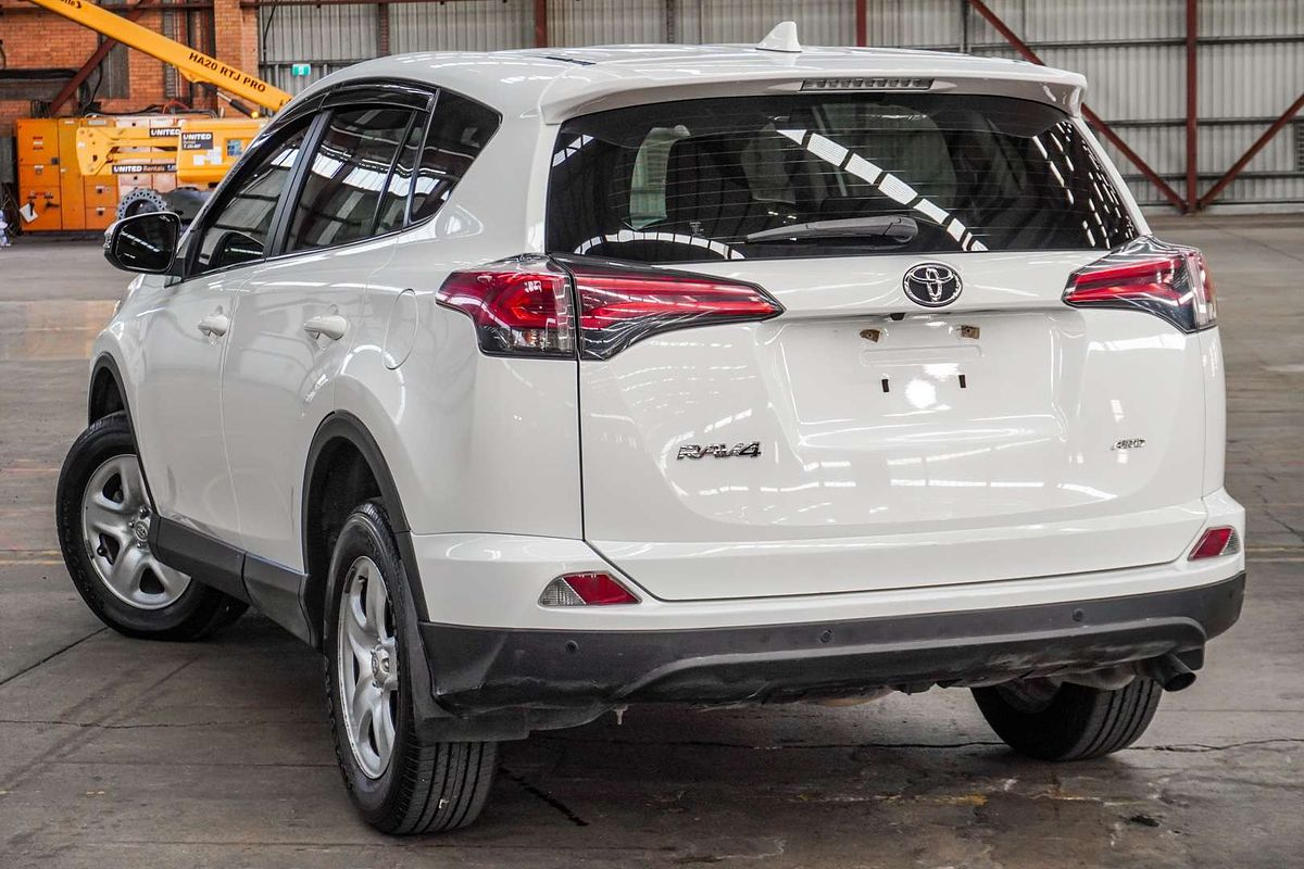 2017 Toyota RAV4 GX ASA44R