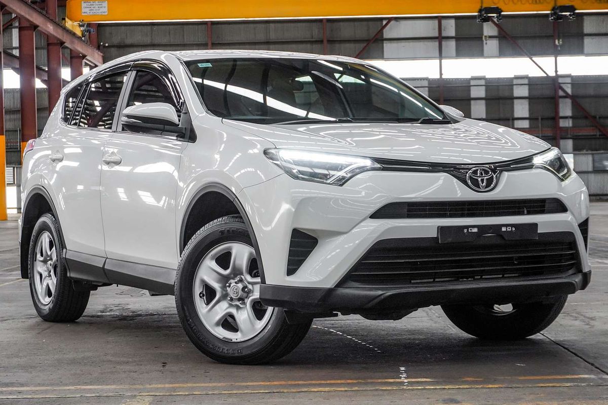 2017 Toyota RAV4 GX ASA44R