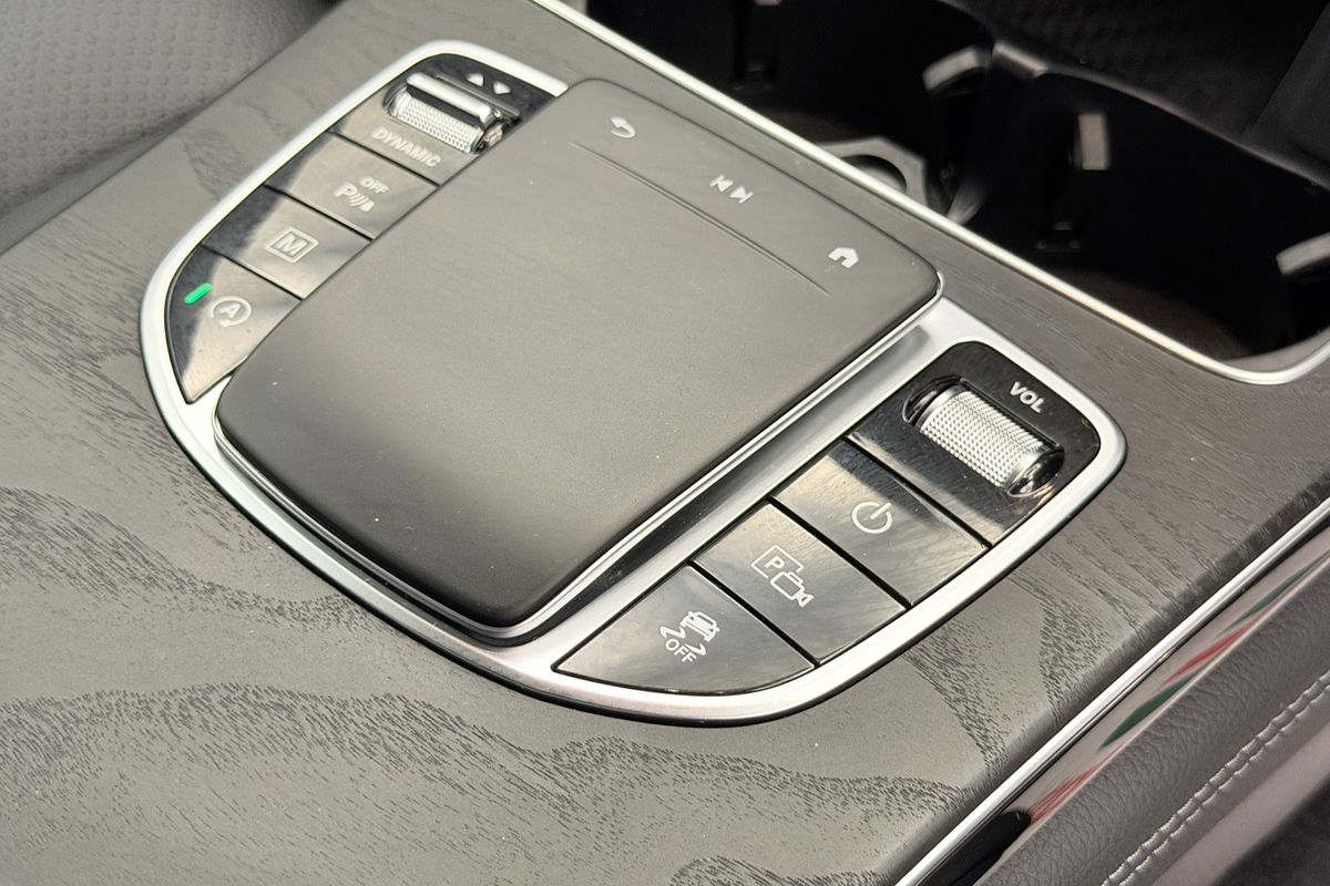 GLC-CLASS GLC200, 9SP AUTO 2.0L 4CYL T/PETROL