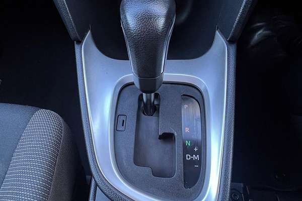 2022 Toyota Yaris Cross GXL MXPB10R thumb-20