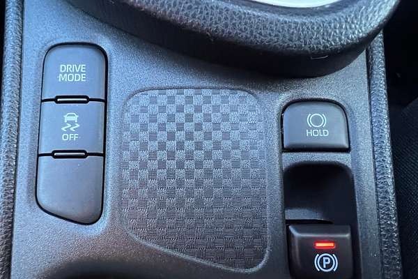 2022 Toyota Yaris Cross GXL MXPB10R thumb-21