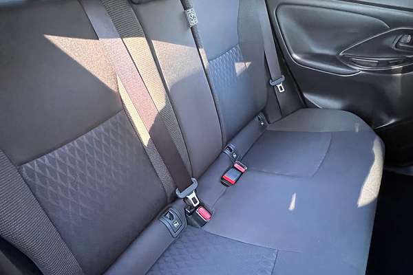 2022 Toyota Yaris Cross GXL MXPB10R thumb-30
