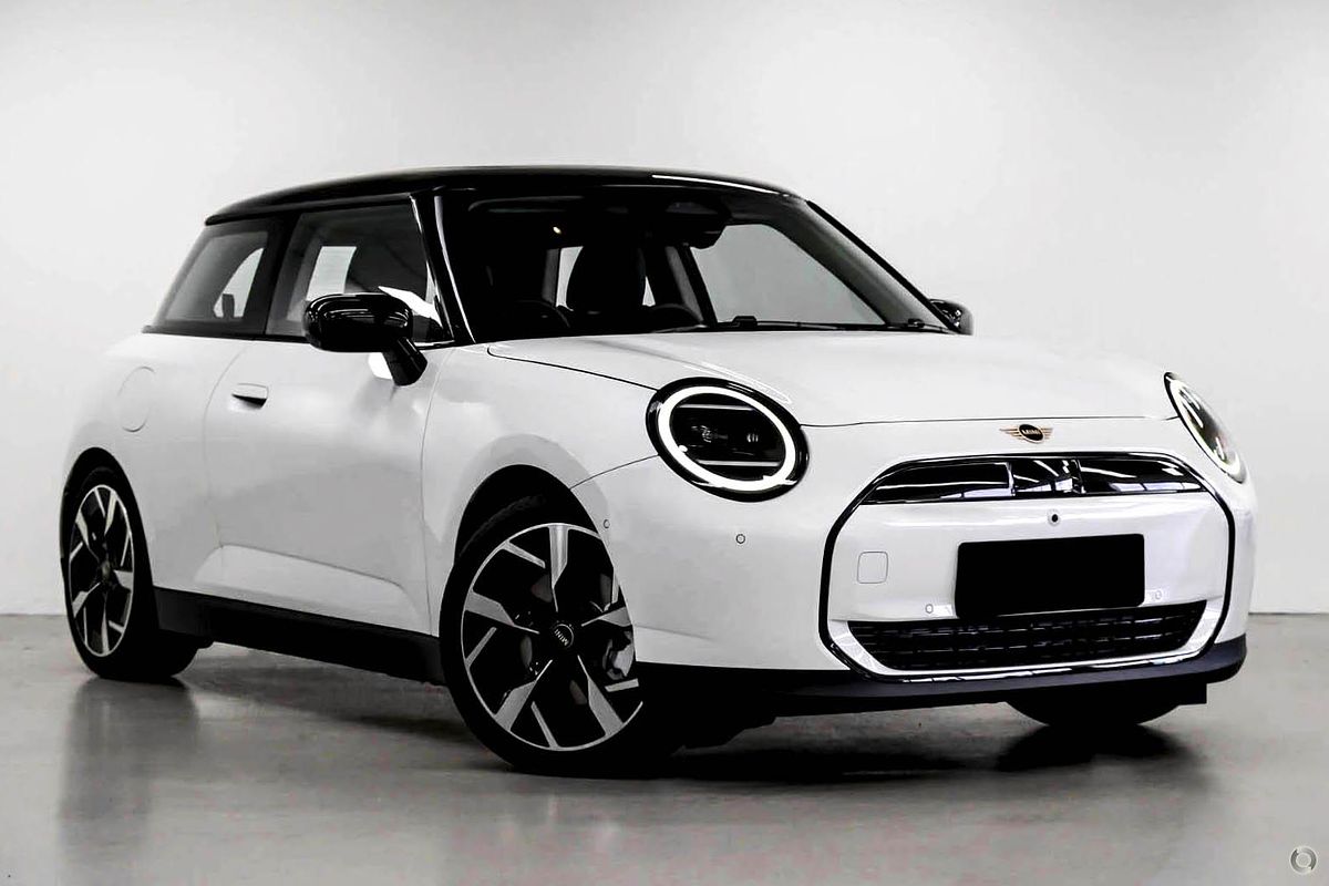 2025 MINI Cooper E Classic J01