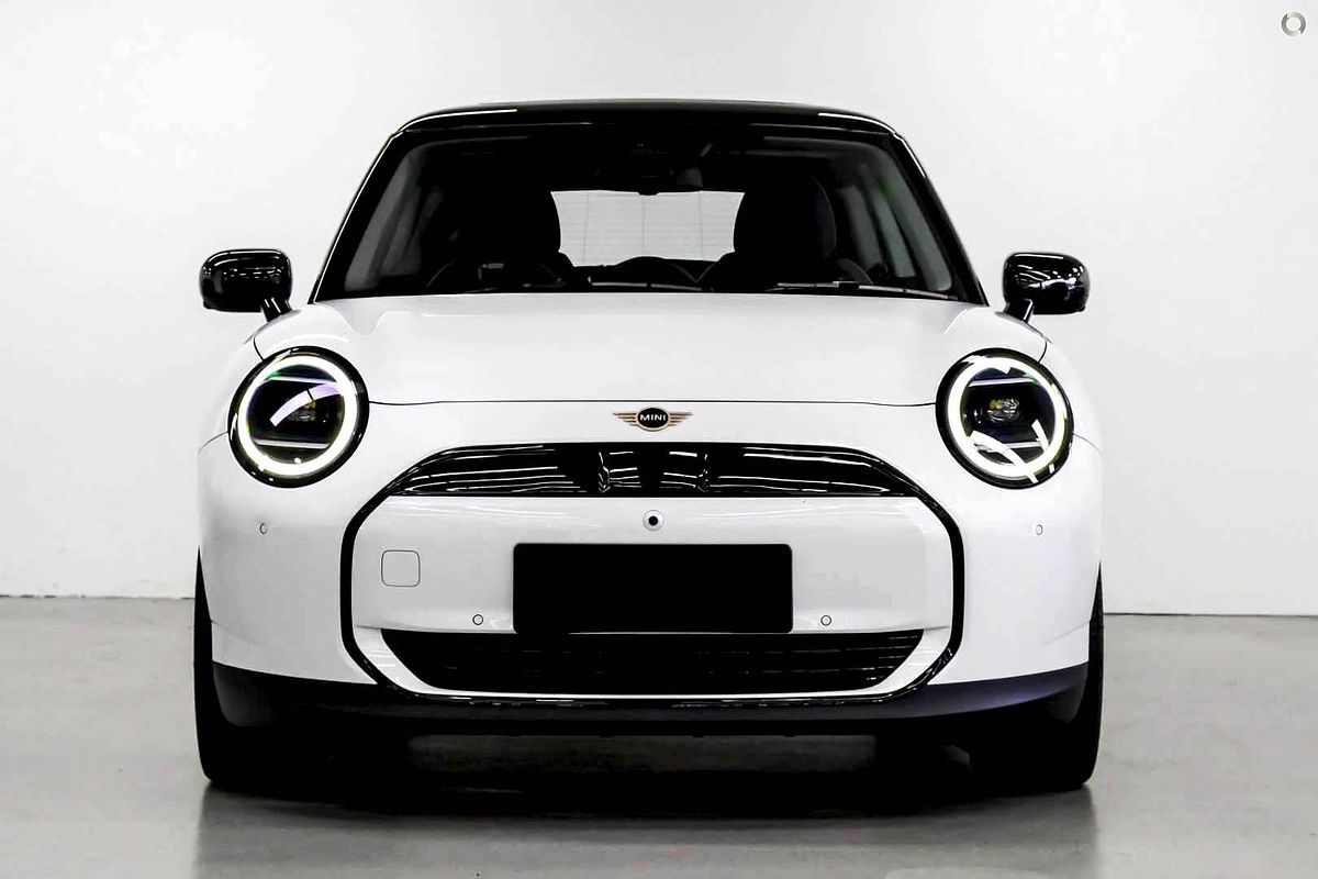 2025 MINI Cooper E Classic J01