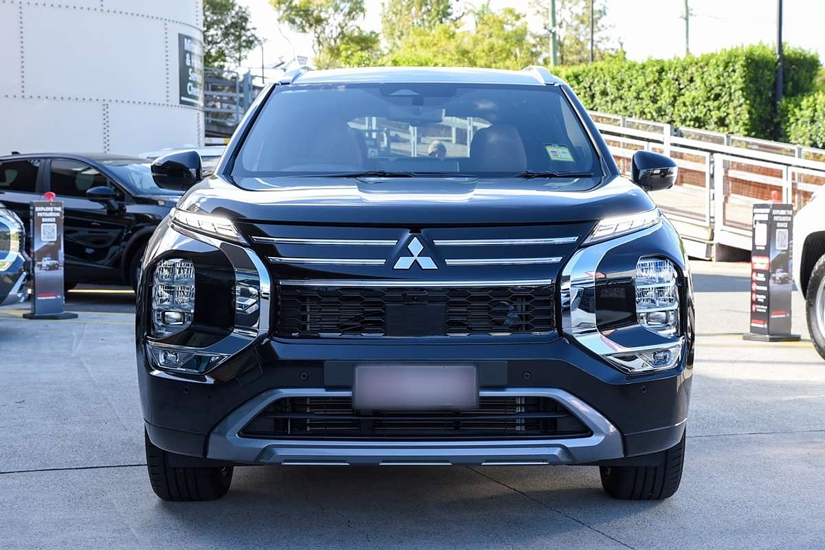 2025 Mitsubishi Outlander Exceed Tourer ZM