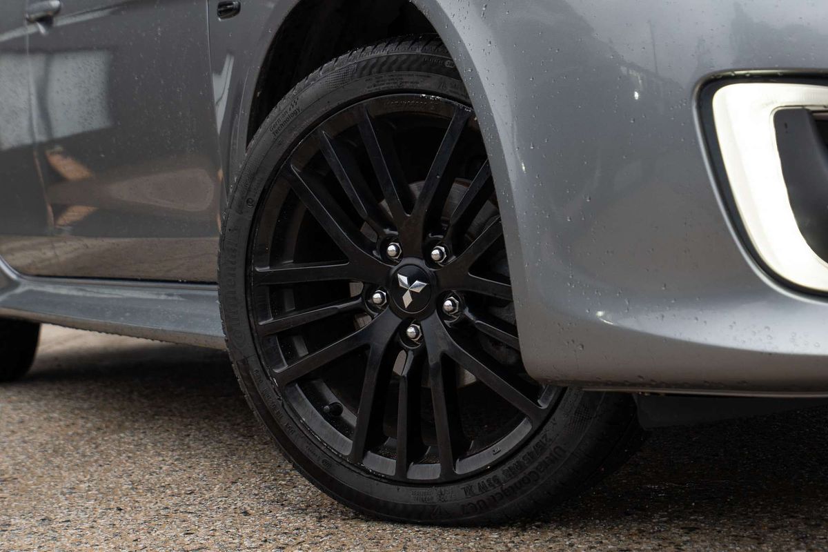 2017 Mitsubishi Lancer Black Edition CF