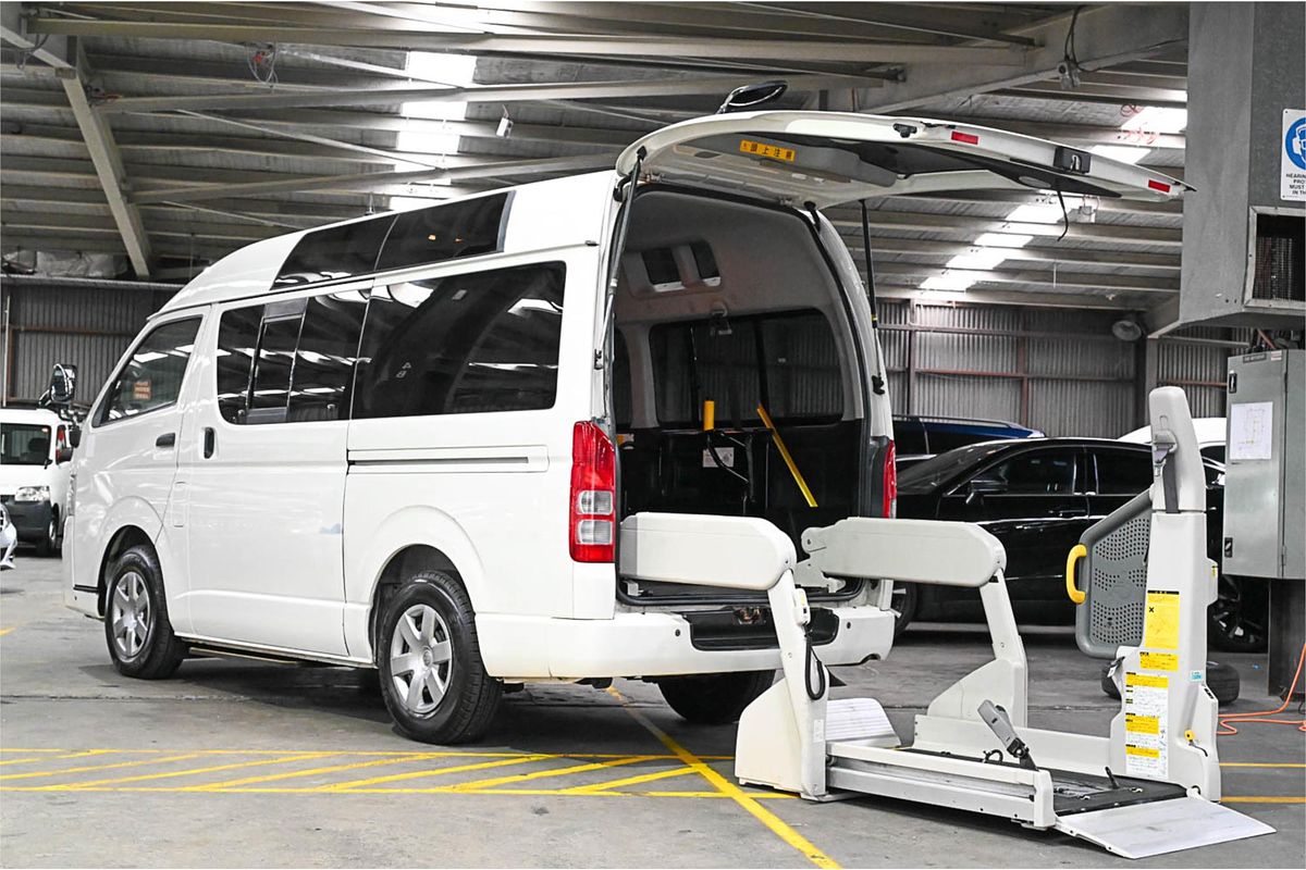 2011 Toyota Hiace DX Welcab TRH200