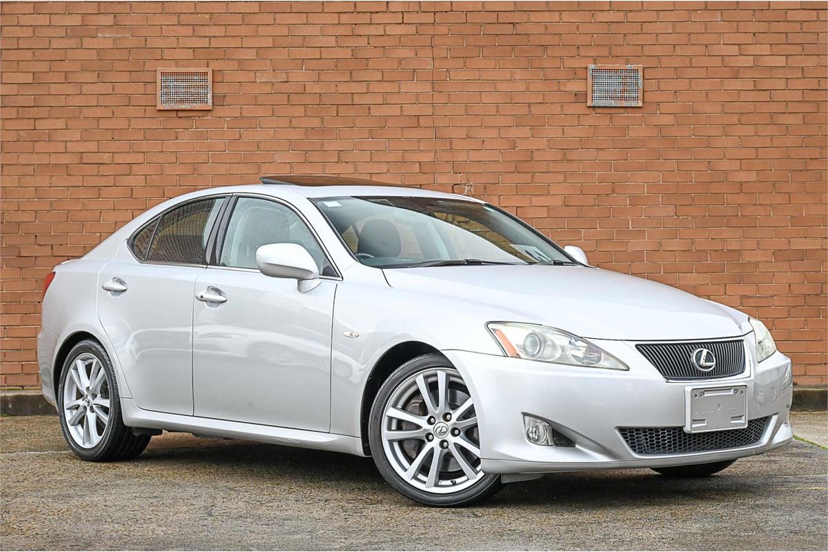 2007 Lexus IS Version S GSE21