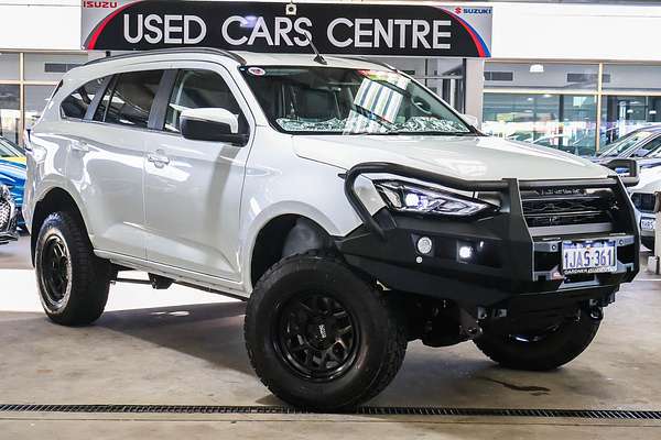2024 Isuzu MU-X LS-T