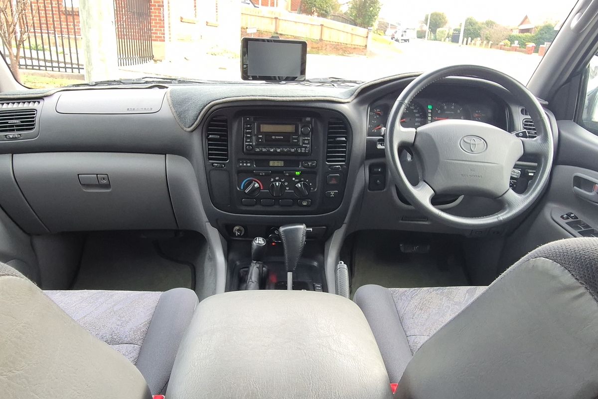 2002 Toyota LC100 GXL Automatic Wagon 4.5L Petrol