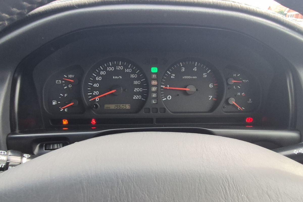 2002 Toyota LC100 GXL Automatic Wagon 4.5L Petrol