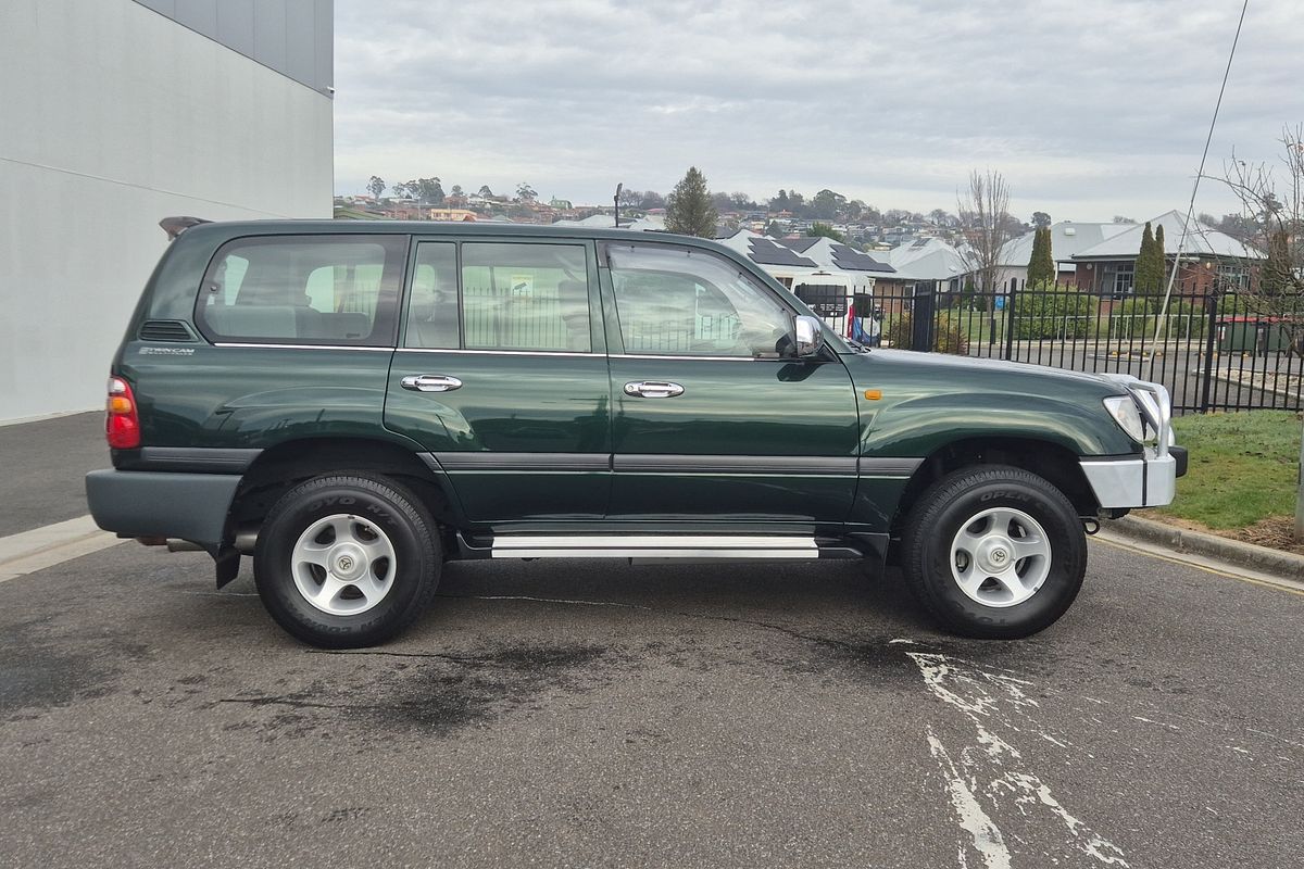 2002 Toyota LC100 GXL Automatic Wagon 4.5L Petrol