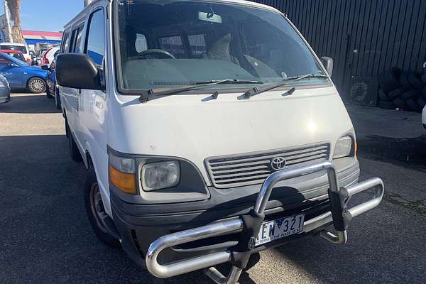2001 Toyota Hiace RZH113R